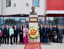 Chủ tịch Quốc hội Trần Thanh Mẫn thăm Trường mang tên Chủ tịch Hồ Chí Minh tại Mông Cổ