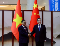 Phó Thủ tướng Thường trực Chính phủ Phạm Gia Túc hội đàm với Phó Thủ tướng Thường trực Quốc vụ viện Trung Quốc Đinh Tiết Tường