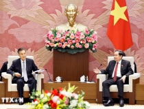 Chủ tịch Quốc hội Trần Thanh Mẫn tiếp Chủ nhiệm Ủy ban Tài chính và Kinh tế Nhân đại toàn quốc Trung Quốc