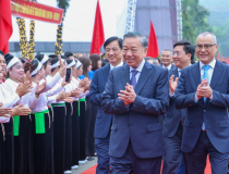 Tổng Bí thư, Chủ tịch nước Tô Lâm dự Lễ kỷ niệm 72 năm Ngày Bác Hồ về thăm Đền Hùng và khánh thành Tượng đài “Bác Hồ với ngày hội non sông”
