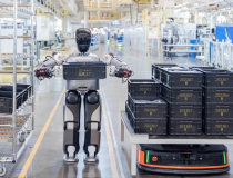 Trung Quốc dùng robot hình người để chế tạo robot hình người