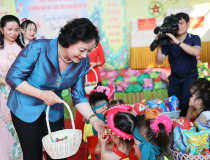 Phó Thủ tướng Phạm Thị Thanh Trà vui Tết Trung thu cùng trẻ em Tuyên Quang