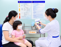 VNVC nỗ lực tiêm gần 25.000 liều vaccine tay chân miệng an toàn cho trẻ trên toàn quốc