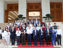 Phó Thủ tướng Lê Tiến Châu đối thoại với doanh nghiệp trong lĩnh vực giáo dục và đào tạo
