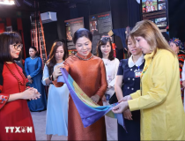 Phu nhân Tổng Bí thư, Chủ tịch nước Tô Lâm và Phu nhân Tổng thống Panama tìm hiểu văn hóa các dân tộc Việt Nam