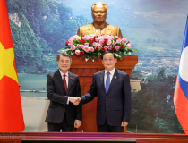 Thủ tướng Lê Minh Hưng hội kiến Chủ tịch Quốc hội Lào