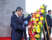 Thủ tướng Lê Minh Hưng đặt vòng hoa tại Đài Độc lập, Đài tưởng niệm cố Quốc vương Norodom Sihanouk, Đài Hữu nghị Campuchia-Việt Nam