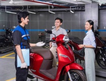Đổi từ xe xăng sang xe máy điện: Điều gì giúp người dùng yên tâm thay đổi thói quen?