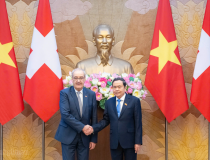 Chủ tịch Quốc hội Trần Thanh Mẫn hội kiến Tổng thống Liên bang Thụy Sĩ
