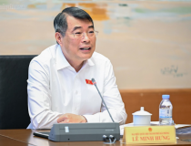 Thủ tướng: Không để tăng giá vô lý với nhà ở cho người thu nhập thấp