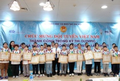 Đoàn học sinh Hà Nội đạt thành tích xuất sắc tại Kỳ thi Olympic Toán và Khoa học Quốc tế