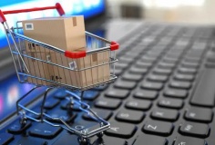 Bán hàng online bão hòa, người kinh doanh nhỏ loay hoay tìm lối