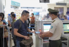 Liên thông dữ liệu để gỡ nút thắt nợ thuế với tạm hoãn xuất cảnh 