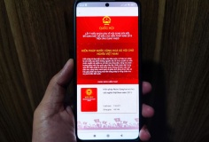 Đông đảo người dân quan tâm góp ý dự thảo sửa đổi, bổ sung Hiến pháp năm 2013 qua ứng dụng VNeID