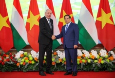 Thủ tướng Phạm Minh Chính hội kiến Tổng thống Hungary
