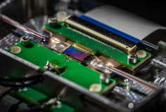 Canada tạo ra chip qubit quang học đầu tiên trên thế giới