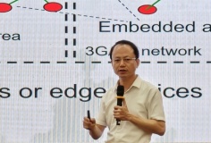'Có khát vọng làm giàu mới đủ động lực làm AI, bán dẫn'