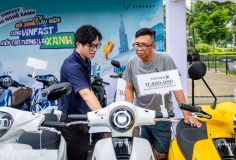 Dễ dàng “đổi xăng lấy điện” với mức giá cực ưu đãi, nhiều người chốt liền tay xe máy VinFast