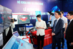 Động lực đưa đất nước phát triển hùng cường