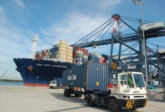 Xuất khẩu nông sản và điểm thắt Logistics