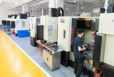 Ép phun nhanh - tối ưu hóa trong sản xuất đèn hậu ô tô