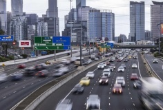 Australia sử dụng camera AI để phạt lái xe dùng điện thoại di động