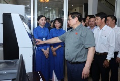 Thủ tướng kiểm tra việc vận hành chính quyền 2 cấp tại phường Ninh Kiều (Cần Thơ)