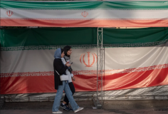 Nhiều người Iran nhận cảnh báo bị theo dõi bằng phần mềm gián điệp
