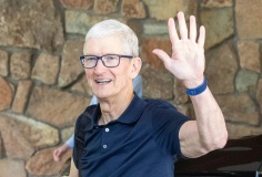 Trước những nghi vấn về chiến lược AI, Tim Cook khẳng định Apple ‘rất cởi mở’ với việc mua lại công ty