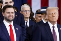 Apple cam kết đầu tư thêm 100 tỷ USD vào sản xuất nội địa Mỹ