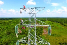 ADB, WB rót hơn 12 tỷ USD cho năng lượng tái tạo và lưới điện ASEAN