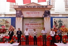 Khai mạc trưng bày chuyên đề 'Bình dân học vụ - Thắp sáng tương lai'