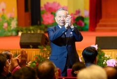 Bày tỏ lòng biết ơn sâu sắc đối với các thế hệ đại biểu Quốc hội qua các thời kỳ