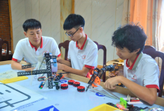 Thầy trò vùng cao khát vọng làm chủ công nghệ