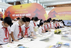 Chỉ một bộ sách giáo khoa thống nhất toàn quốc từ năm học tới