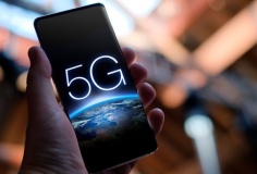 Lần đầu tiên điện thoại 5G chiếm một nửa thị phần smartphone bán ra tại Việt Nam