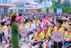 Xây dựng nền tảng học liệu pháp luật số cho học sinh Thủ đô