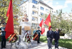 Khánh thành Tượng Chủ tịch Hồ Chí Minh tại Bulgaria