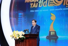Chủ tịch Quốc hội: Tác giả đạt Giải thưởng “Nhân tài Đất Việt” là những “Công dân học tập”,