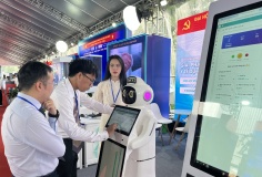 Thành phố đẩy mạnh “phổ cập AI” cho người dân