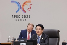 Chủ tịch nước Lương Cường gặp lãnh đạo một số thành viên APEC