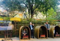 Trải nghiệm di sản số 'Việt Nam Diệu Sử'