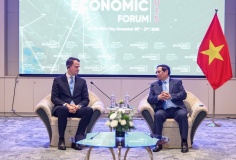 Thủ tướng đề nghị WEF đưa Diễn đàn Kinh tế mùa Thu thành sự kiện thường niên