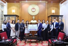 Cán bộ, nhân viên Tập đoàn Tân Á Đại Thành chung tay ủng hộ đồng bào vùng lũ