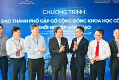 Cộng đồng khoa học công nghệ, khởi nghiệp đổi mới sáng tạo gặp gỡ lãnh đạo TP. Hồ Chí Minh