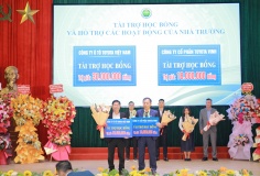 Toyota Việt Nam cùng các Đại lý trao tặng 123 suất Học bổng hỗ trợ sinh viên năm 2025