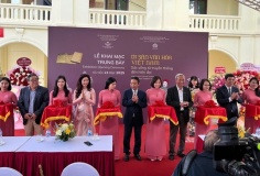 Khai mạc Trưng bày ‘Di sản văn hóa Việt Nam - Sức sống từ truyền thống đến hiện đại’