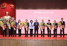 Công bố 9 quyết định của Ban Thường vụ Thành ủy Hà Nội về công tác cán bộ