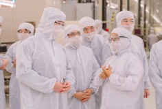 Tăng cường hợp tác với Intel, thúc đẩy phát triển công nghiệp bán dẫn Việt Nam