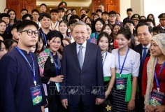 Tổng Bí thư Tô Lâm gặp mặt học sinh, sinh viên, thanh niên dân tộc thiểu số tiêu biểu